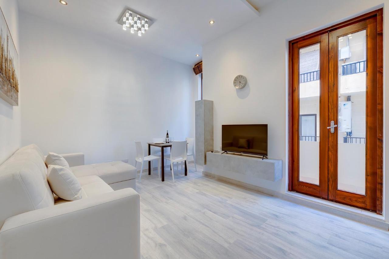 Modern Apartment In The Best Area Of Sliema Exterior photo